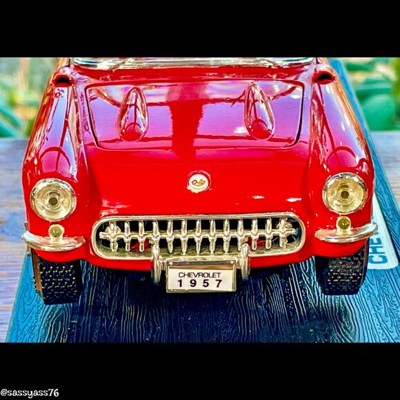 ▪️VTG▪️ROAD LEGENDS▪️1.18 Coll Die-Cast Metal 1957 Chevrolet CORVETTE Model - Picture 4 of 13